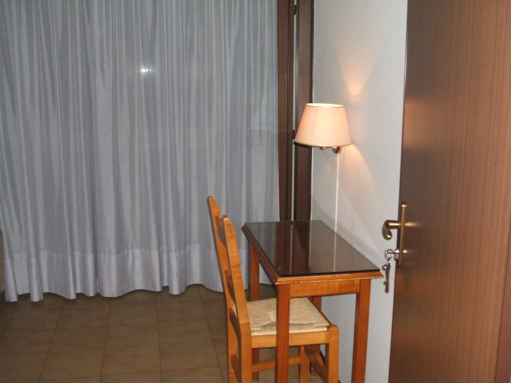 Hotel Ristorante Da Gianni Bovolone Cameră foto
